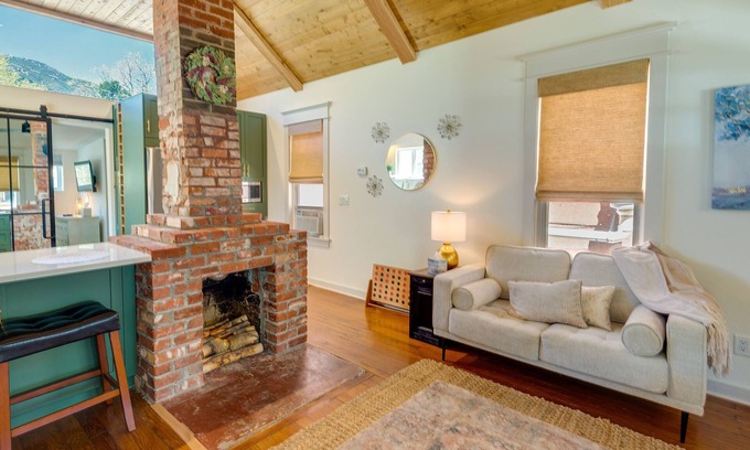 Manitou Springs Cabaña | Manitou Springs Cottage Near Rainbow Falls!