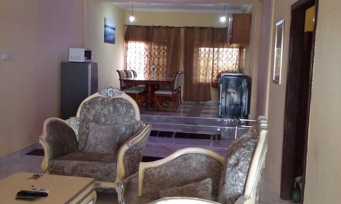 Mankessim Casa | Mankessim-5Bedroom-4Bathroom-6Beds-Parking