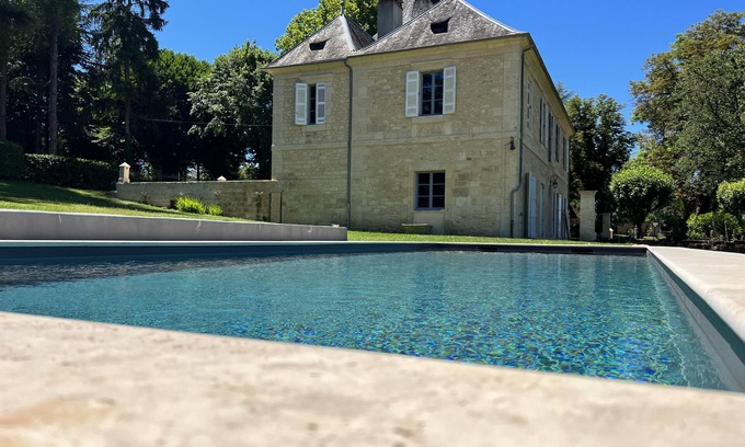 Aubas Casa | Manoir Avec Piscine à Deux pas de Montignac