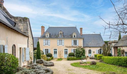 Noyant-la-Plaine Casa | Manoir des Rosiers