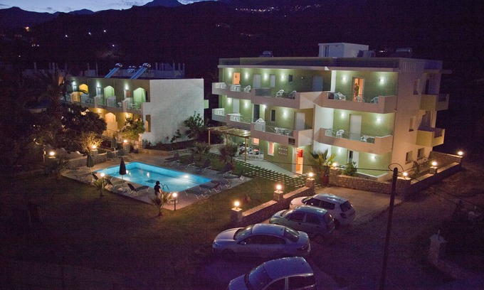 Agios Vasileios Hotel | Manolis Apartments