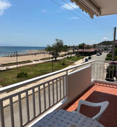 Nea Potidaia Apartamento | Manolis House