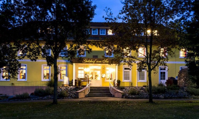 Klein Upahl Apartamento | Casa solariega junto al lago en Klein Upahl