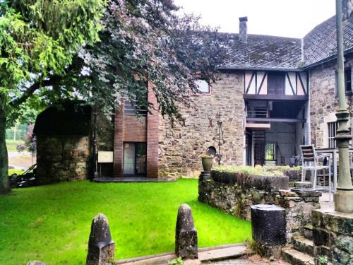 Robertville Apartamento | Manor house flat in Robertville
