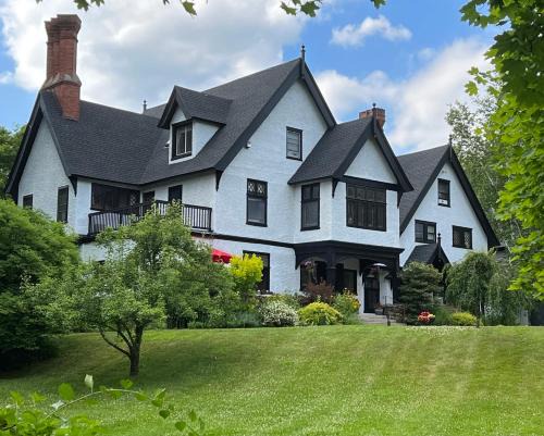 Norfolk Cama Y Desayuno | Manor House Inn