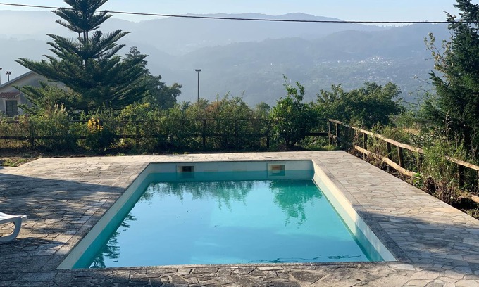 Oliveira de Frades Casa | Manor House through the Valleys