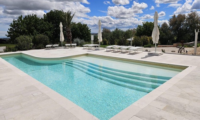 Monsano Apartamento | Casa en Marche con piscina y vistas al mar