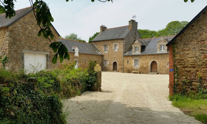Plouha Casa | Señorio rural KerLuz para 8 hasta 12 personas.