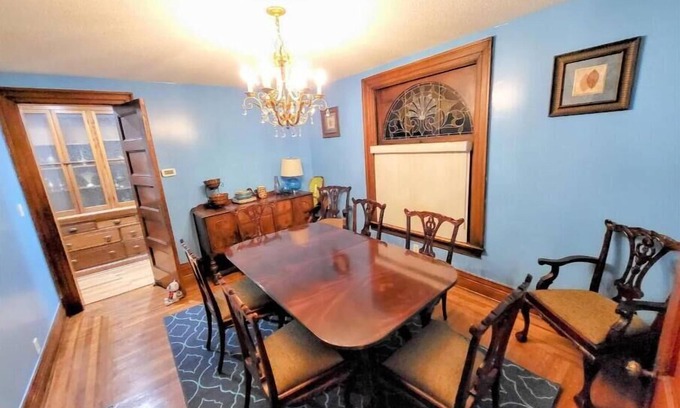 Downtown Niagara Falls Casa | Manor on Memorial