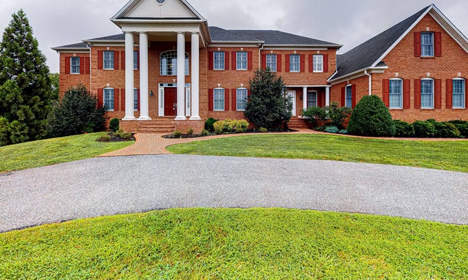 Lutherville Timonium Casa | Manor w/ private, indoor pool, hot tub, sauna, & in-home theater