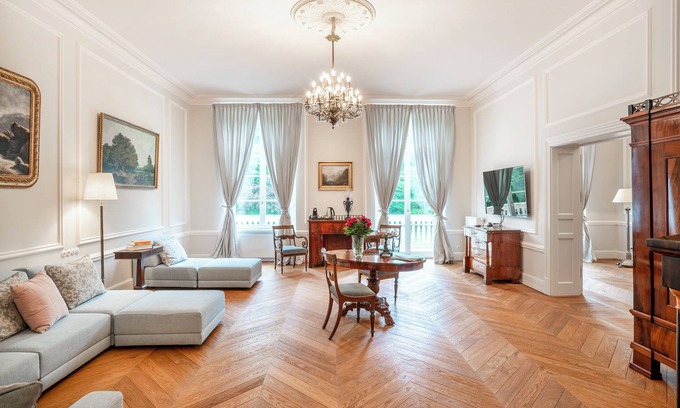 Nowe Warpno Cama Y Desayuno | Manowce Palace - Suite with Garden View (Room 14)