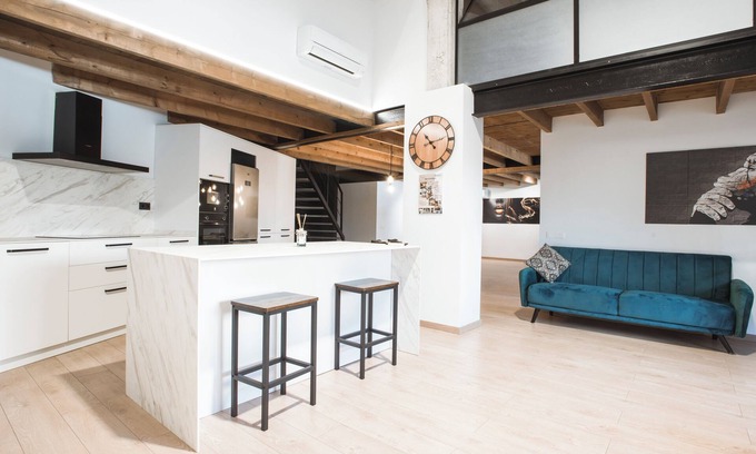 Passeig i Rodalia Apartamento | Manresa industrial home