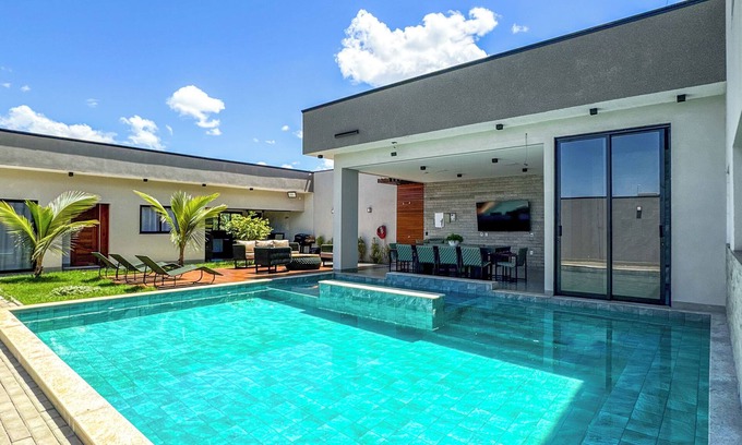 Caldas Novas Casa | Mansão Luxo Lago - Caldas Novas
