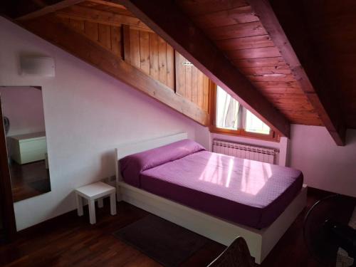 Gorla Apartamento | Mansarda accogliente