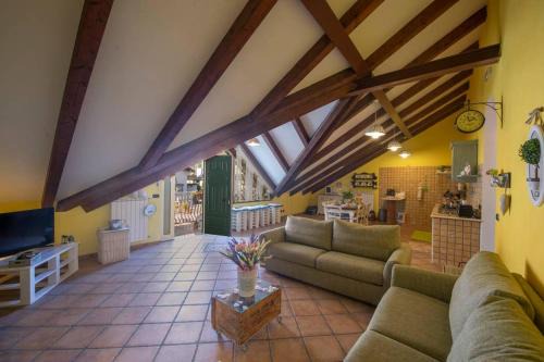 Bomerano Apartamento | Mansarda Ciaciano