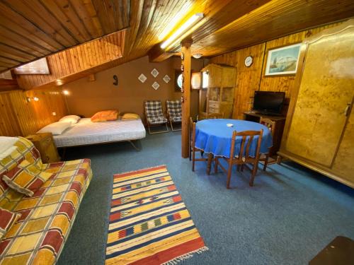 Esino Lario Apartamento | Mansarda Villa Simonetta