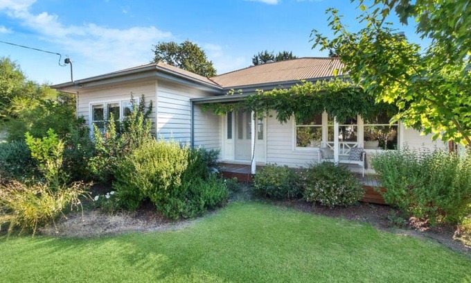 Mansfield Casa | Mansfield Family Getaway - sleeps 10