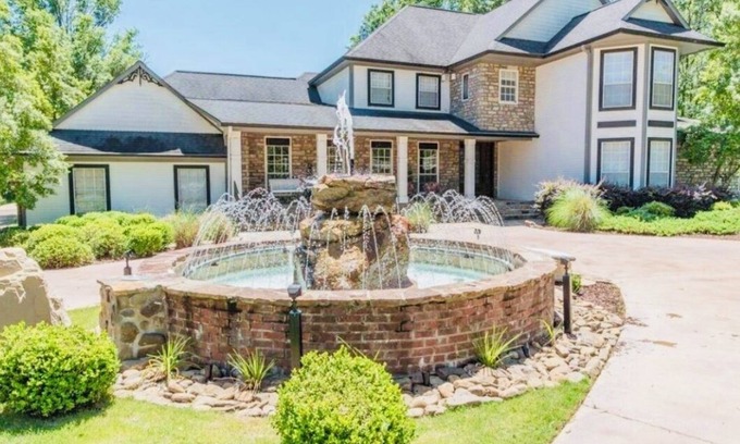 Starkville Casa | Mansion at MSU