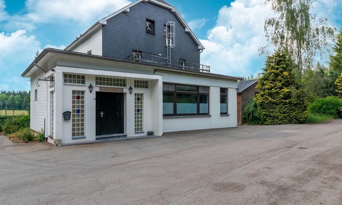 Buellingen Villa | Mansión con piscina y bar