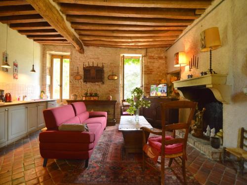 Champvert Casa | Mansion in Champvert with Pond View Terrace