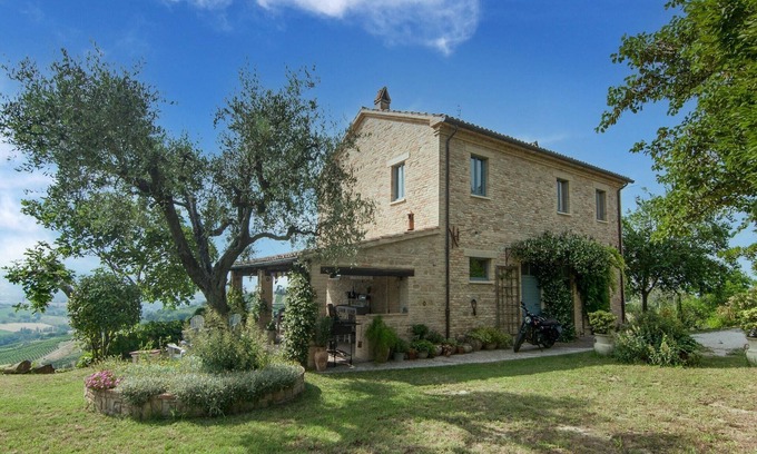 San Angelo Villa | Mansión en Vallefoglia con Piscina y Panorámica