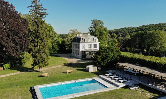 Soisy-sur-Seine Casa | MANSIÓN CERCA DE PARÍS: TRADICIÓN Y MODERNIDAD CON PISCINA Y JACUZZI