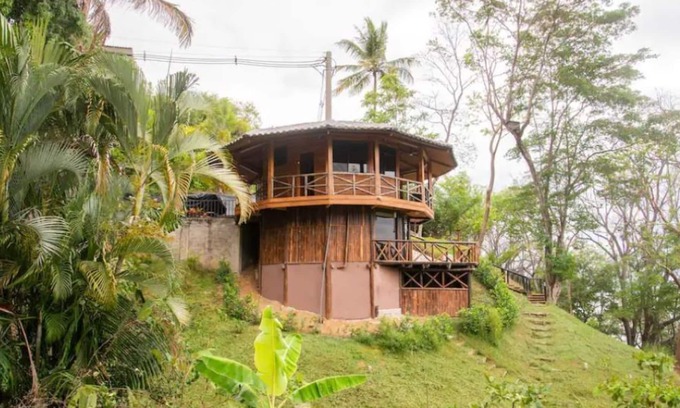 Punta Leona Villa | Mantas bay Chalet