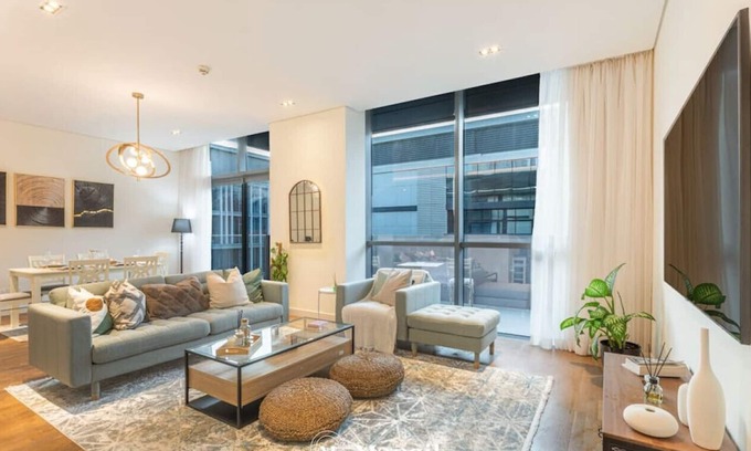 Al Wasl Apartamento | Manzil - Sleek 2BR nr Downtown and Dubai Mall