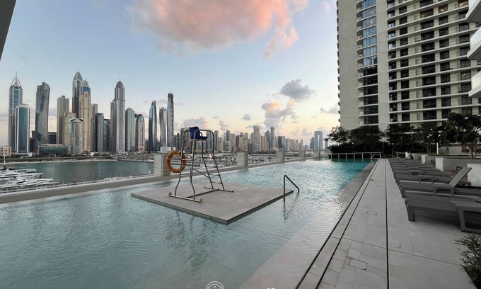 Dubai Marina Apartamento | Manzil - Stylish 1BR in Emaar Beachfront