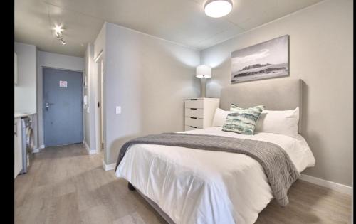 Kareeberg Apartamento | Maple grove