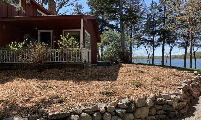 Annandale Casa | Maple Hill Lodge on Clearwater Lake. Pool, Beach and Boat Slip! (Annandale)