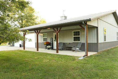 Pierceville Casa | Maple Lawn