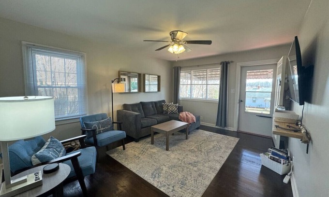 Greensboro Casa | Maple Manor at Revolution Mill