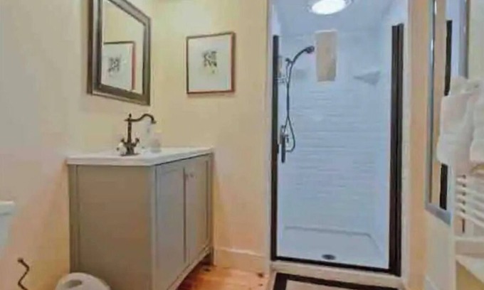 Northampton Apartamento | Maple Suite- Private Ground Floor Apartment in front of Smith College