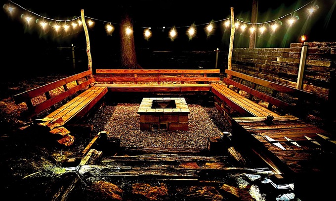 Marienville Cabina | Maple Villa: Pet-Friendly Cabin Near Cook Forest & Allegheny National Forest