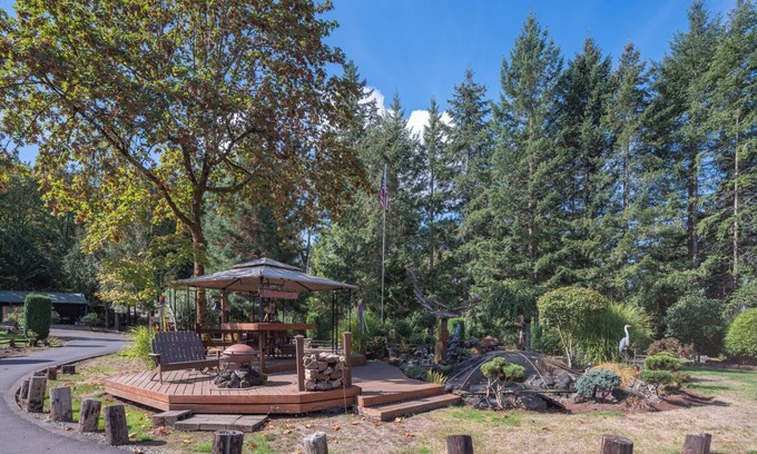 Woodland Cama Y Desayuno | MapleRidge House: A BnB For All Seasons!