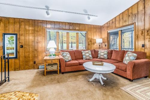 Thompsonville Casa | Maplewood