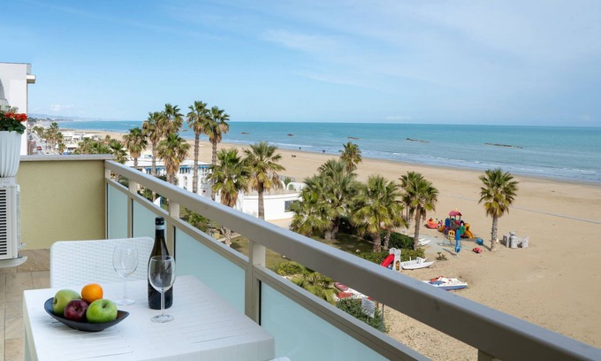 Roseto degli Abruzzi Apartamento | Mar di Roseto by Interhome