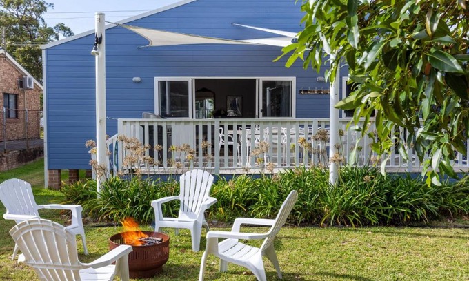 Callala Beach Casa | Mar-Lins - Pet Friendly - 2 Mins Walk to Beach