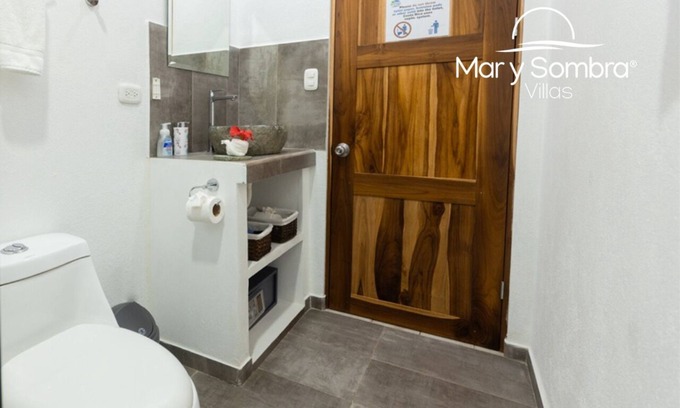 El Cerro Apartamento | Mar & Sombra Villa. A dollar million view