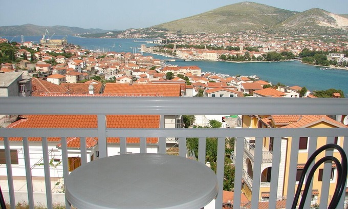 Trogir Apartamento | Mara - Barbecue - SA3