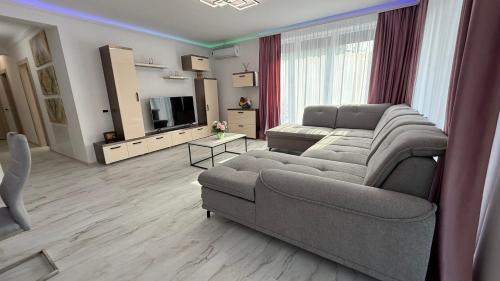 Oradea Apartamento | Mara Stefania Apart Hotel Deluxe