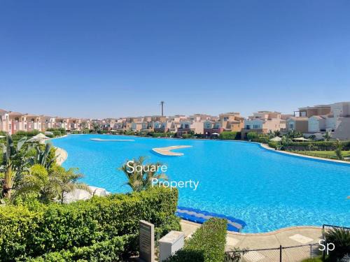 Sidi Abd El-Rahman Chalet De Esquí | Marassi Luxurious 2 bedrooms Direct Lagoon -Steps to the Beach ,El Alamein hotel& Marina