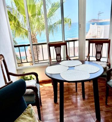 Santa Cruz de Tenerife Apartamento | Maravillloso apto con vistas al mar en El Médano