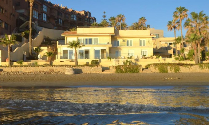 Cabo de las Huertas Apartamento | Maravilloso Apartamento AMANECER CABO a pie de playa y mar en CHALET ROQUETES