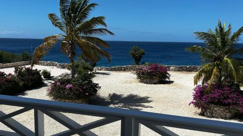 Sabana Westpunt Casa | Marazul Dive Resort. 3 Bedroom Seafront House. Dive, Snorkel, enjoy amazing sunsets