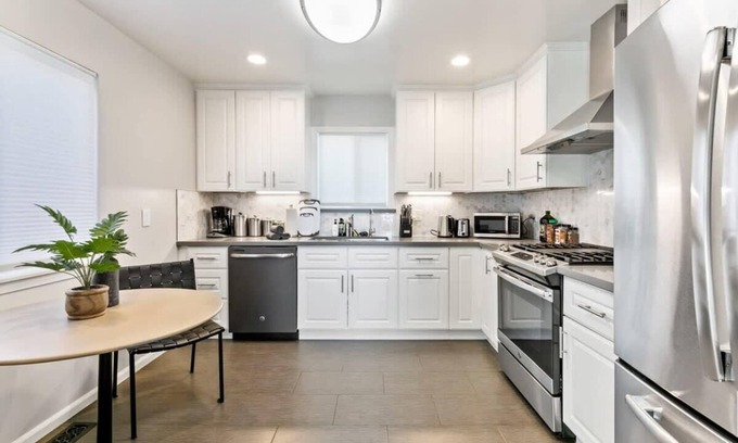 Edgemar - Pacific Manor Casa | @ Marbella Lane - Captivating Home in Pacifica