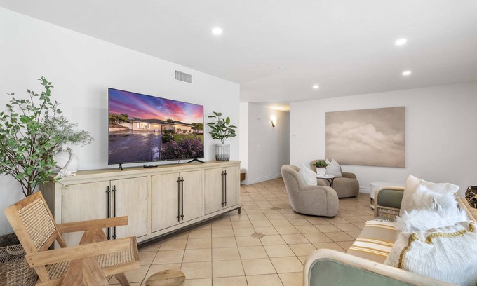 Fullerton Casa | @ Marbella Lane - Contemporary 4BR Charm w/ Pool