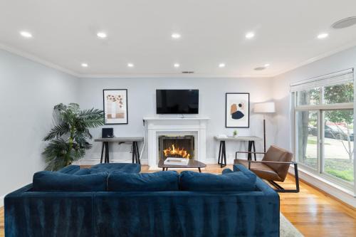 San Jose Casa | @ Marbella Lane - Immaculate & Cozy 3BR Home