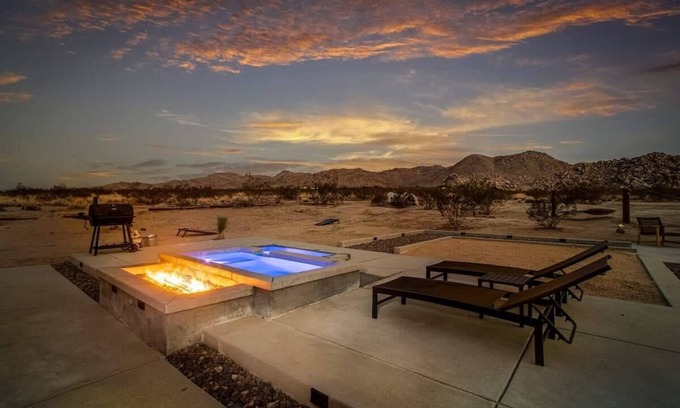 Panorama Heights Casa | @ Marbella Lane - Moon Designer Home close to JTNP